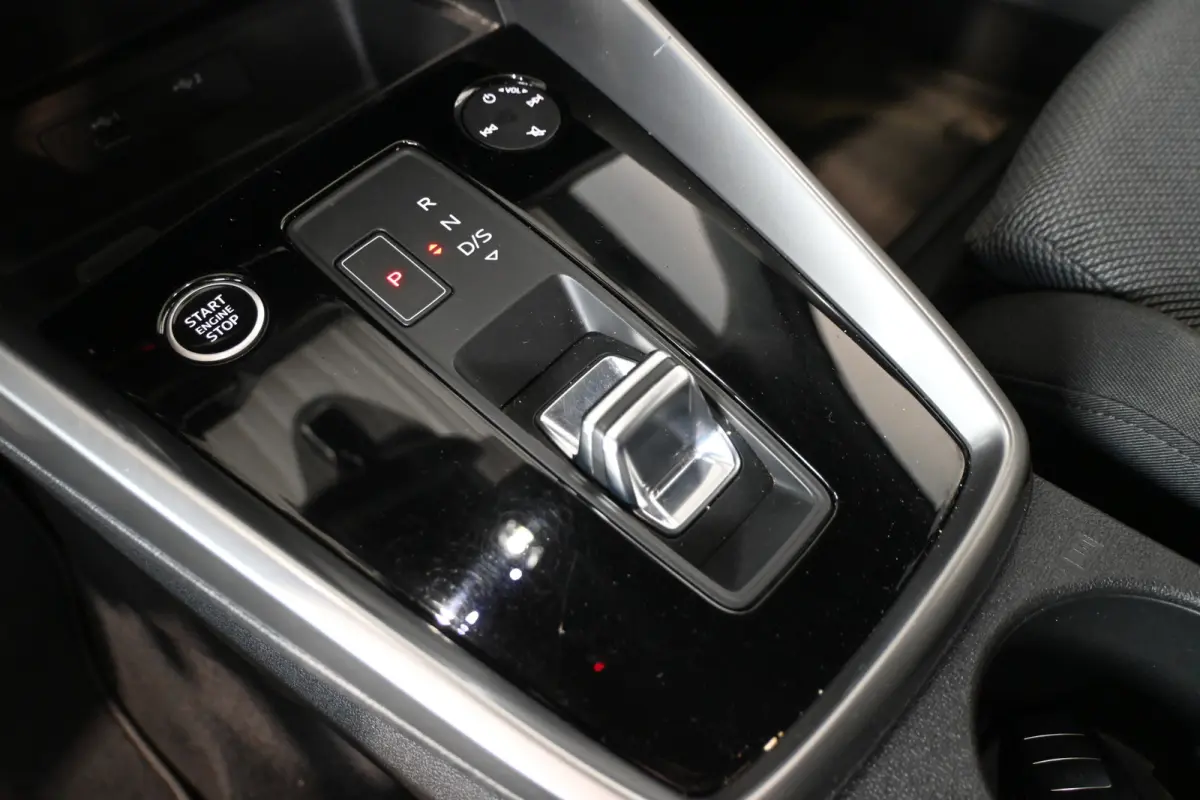 35 TFSI Business edition NAP! Cruise Clima LED CarPlay Navigatie PDC 1e Eigenaar! Inruil Mogelijk!