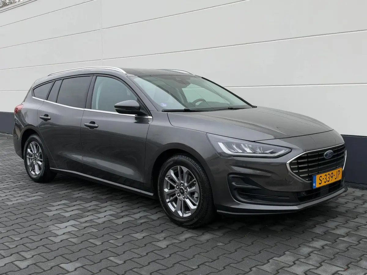 1.0 EcoBoost Hybrid 125pk Titanium | Navigatie | Adaptive cruise | Trekhaak