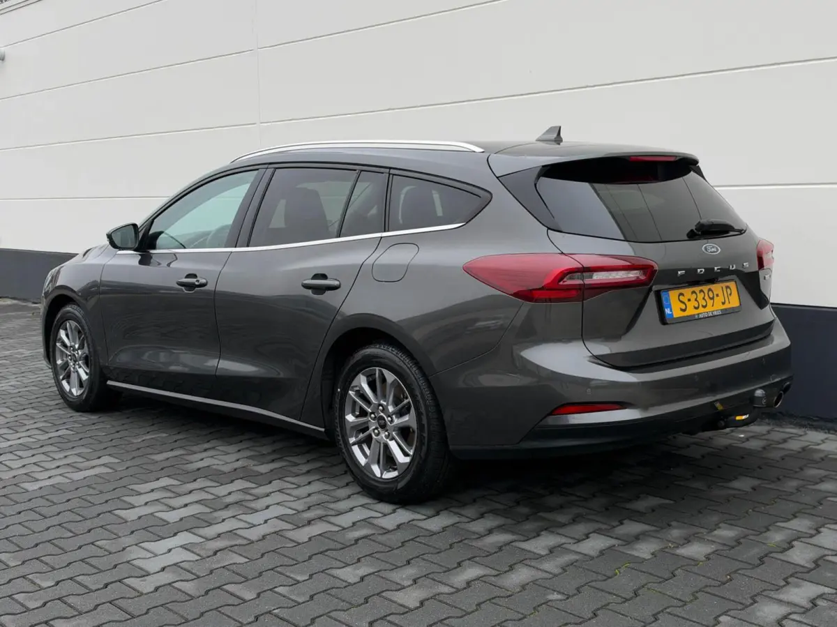 1.0 EcoBoost Hybrid 125pk Titanium | Navigatie | Adaptive cruise | Trekhaak