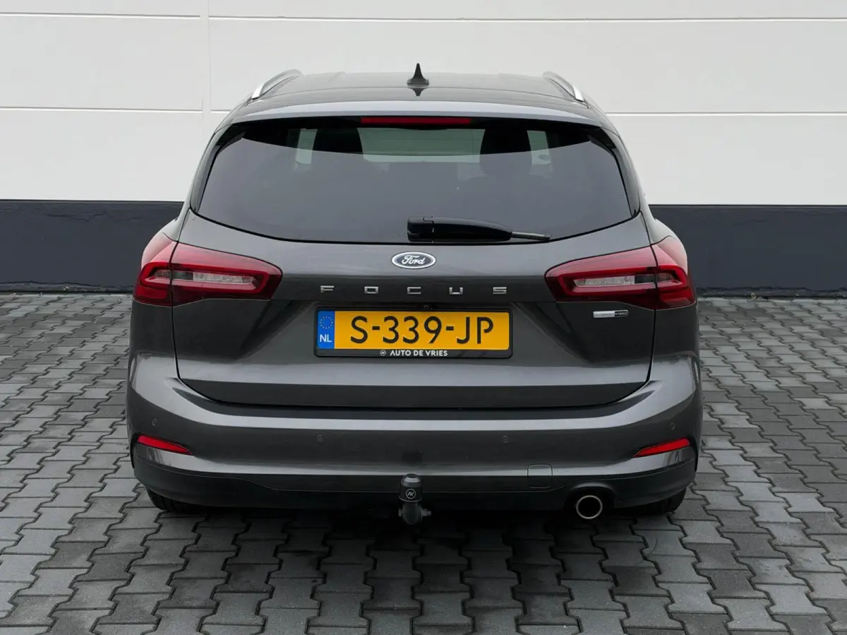 1.0 EcoBoost Hybrid 125pk Titanium | Navigatie | Adaptive cruise | Trekhaak
