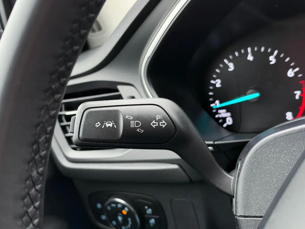 1.0 EcoBoost Hybrid 125pk Titanium | Navigatie | Adaptive cruise | Trekhaak