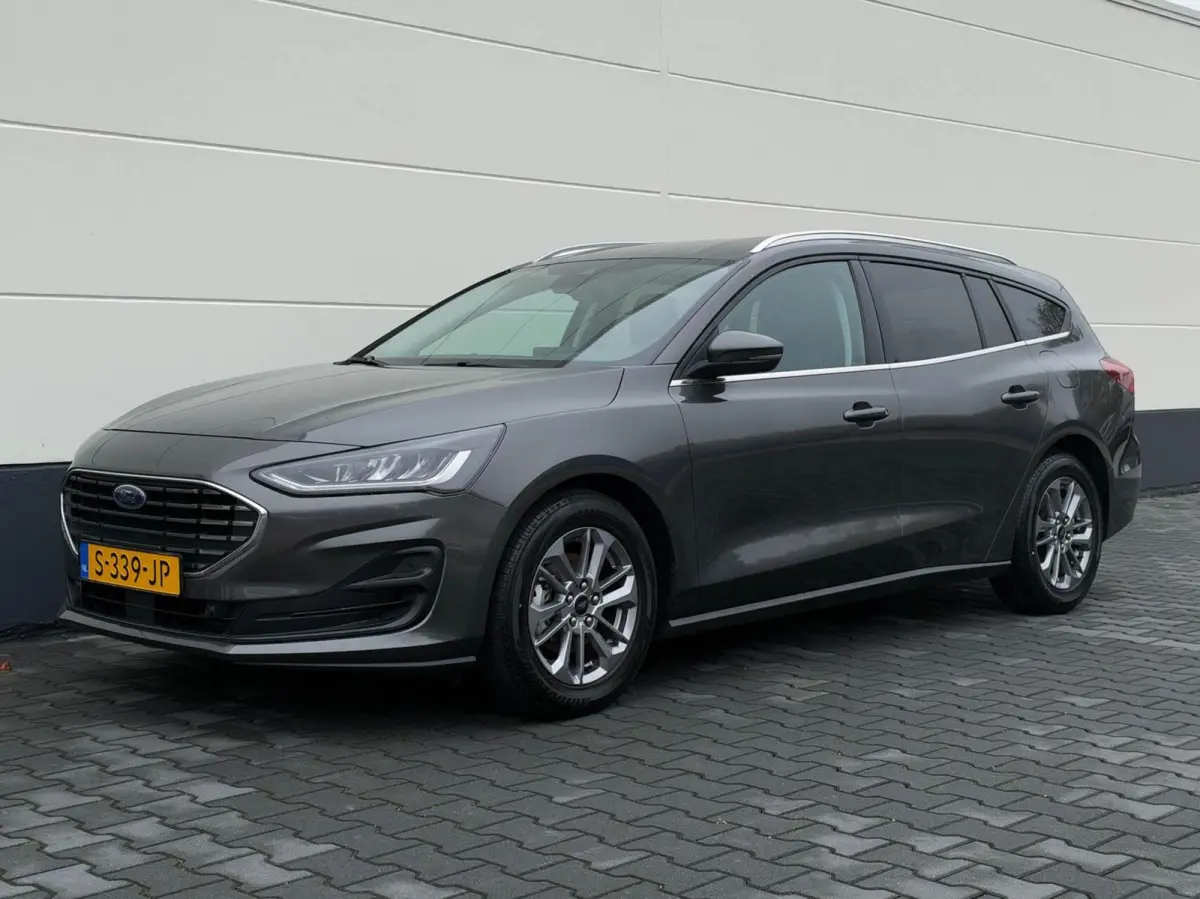 1.0 EcoBoost Hybrid 125pk Titanium | Navigatie | Adaptive cruise | Trekhaak