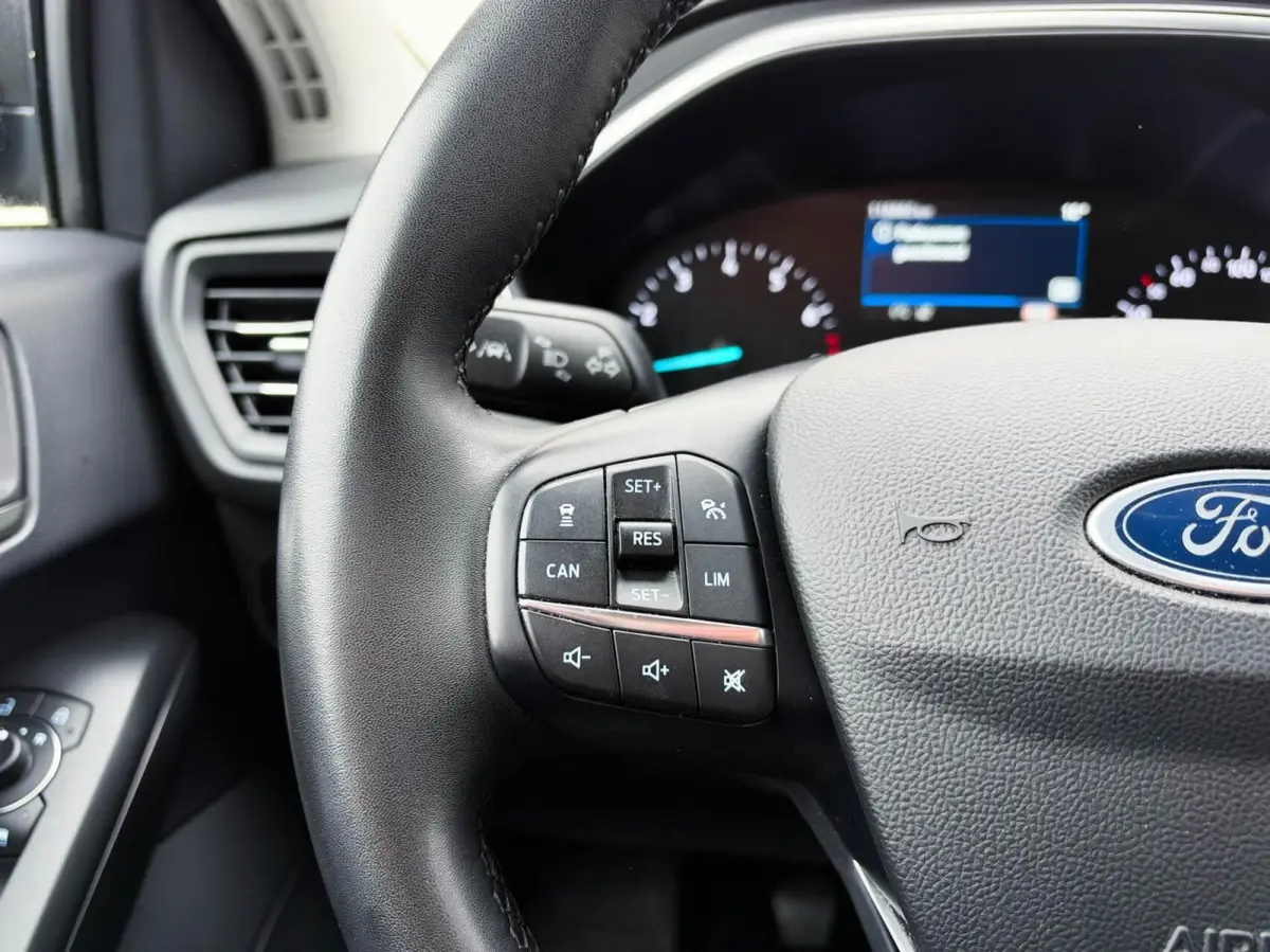 1.0 EcoBoost Hybrid 125pk Titanium | Navigatie | Adaptive cruise | Trekhaak