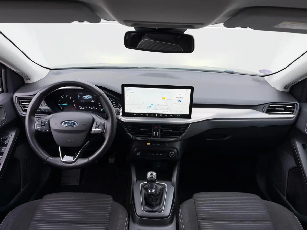1.0 EcoBoost Hybrid 125pk Titanium | Navigatie | Adaptive cruise | Trekhaak
