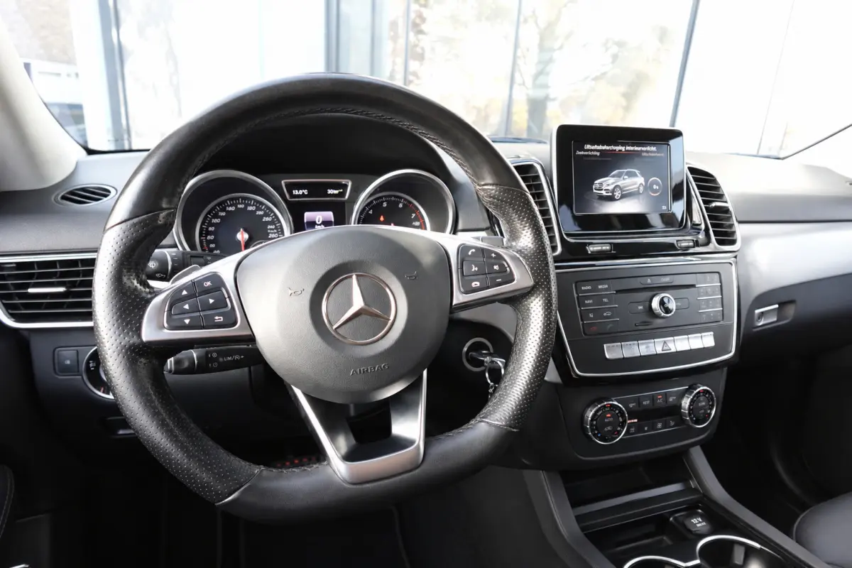 500 e 4MATIC PANO LEDER 360 VOL
