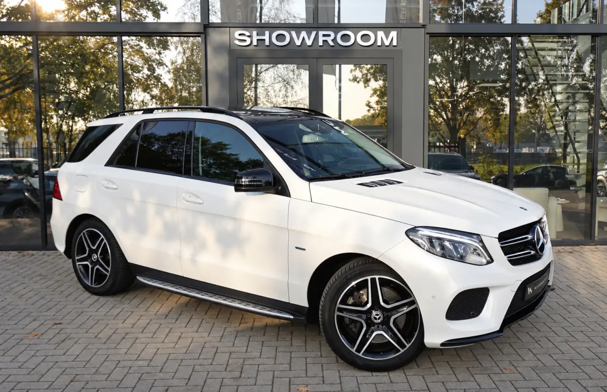 500 e 4MATIC PANO LEDER 360 VOL