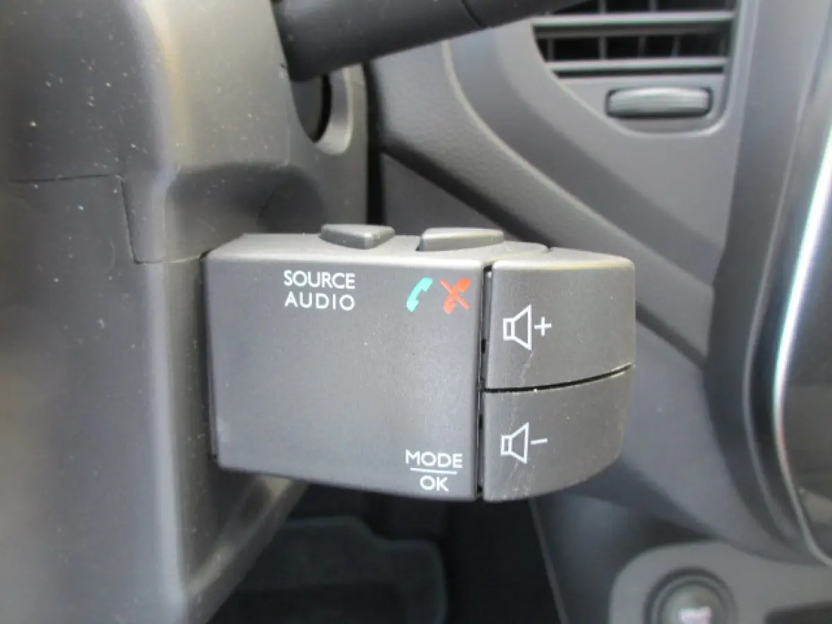 TCe 120PK Intens | CAMERA | DEALER ONDERHODEN | NAVI | PARK. SENSOREN V+A