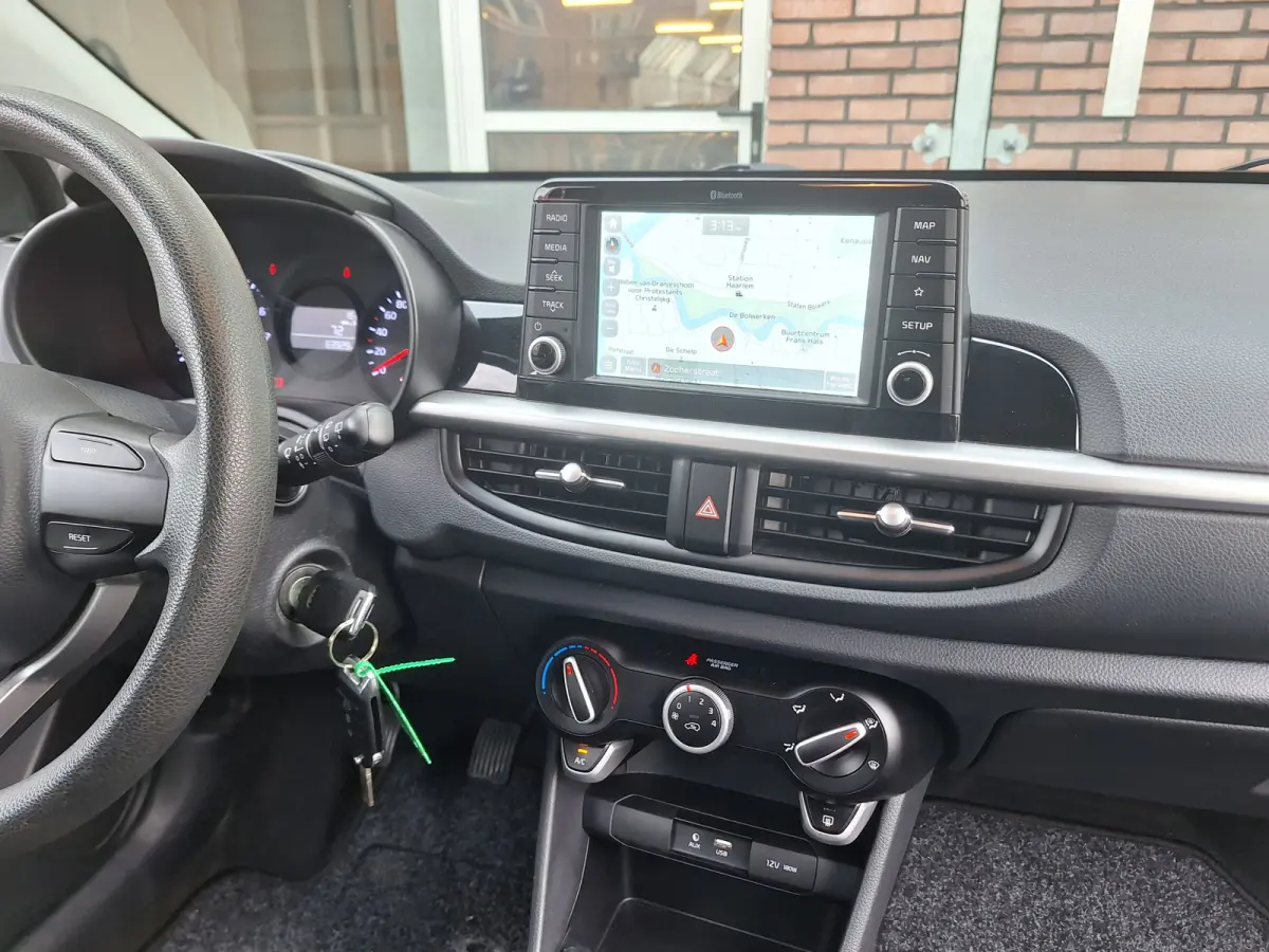 1.0 CVVT ComfortPlusLine Navigator /Camera/Navi/Apple/Android/Garantie