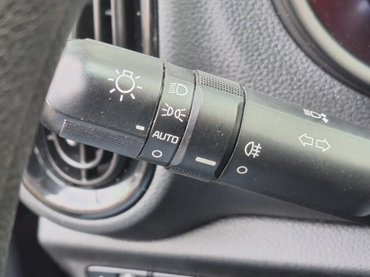 1.0 CVVT ComfortPlusLine Navigator /Camera/Navi/Apple/Android/Garantie