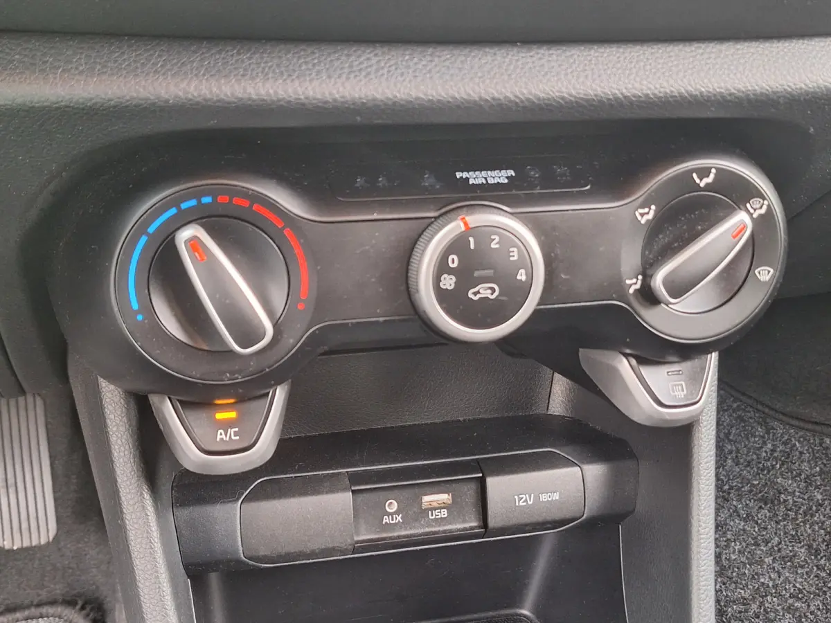 1.0 CVVT ComfortPlusLine Navigator /Camera/Navi/Apple/Android/Garantie