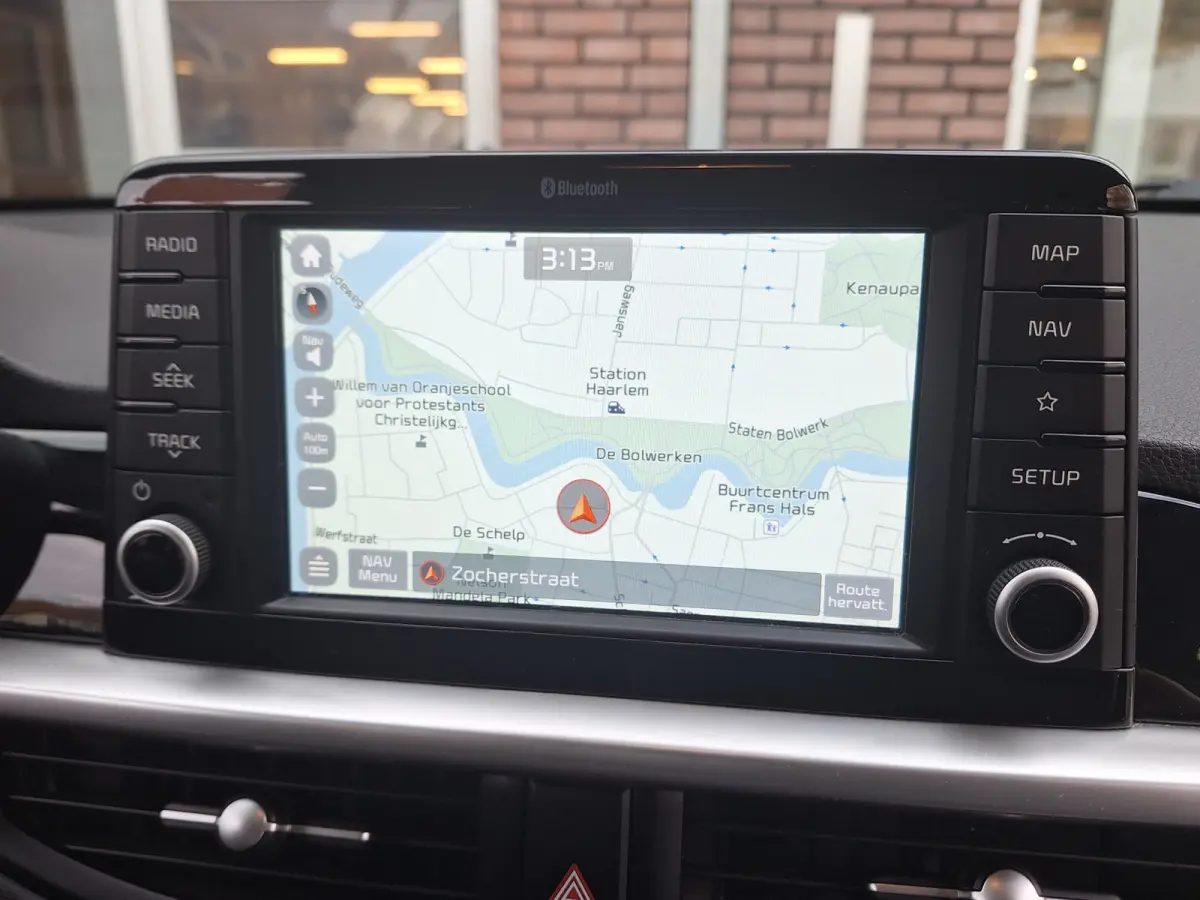 1.0 CVVT ComfortPlusLine Navigator /Camera/Navi/Apple/Android/Garantie