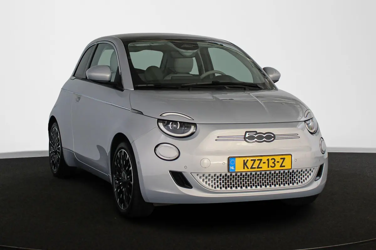 La Prima 42 kWh Pano Leder Stoelverwarming JBL Camera Apple CarPlay
