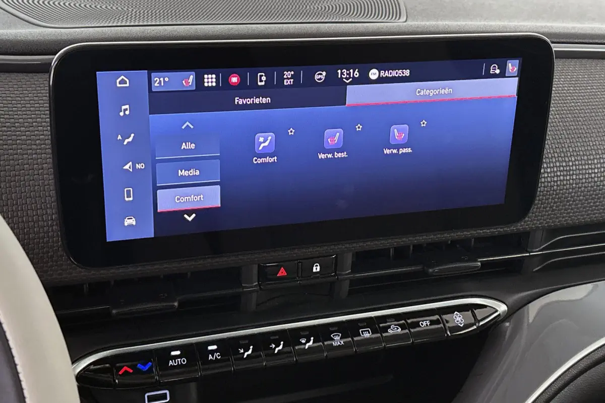 La Prima 42 kWh Pano Leder Stoelverwarming JBL Camera Apple CarPlay