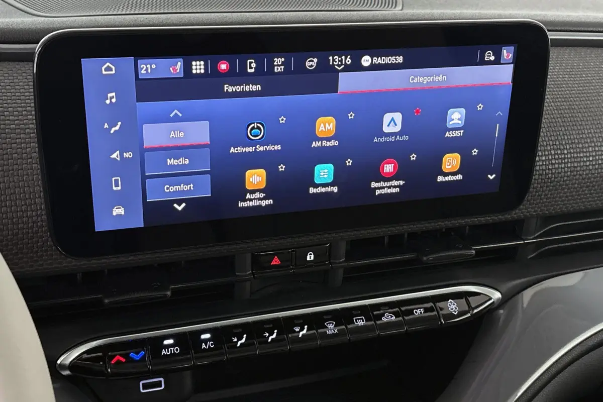 La Prima 42 kWh Pano Leder Stoelverwarming JBL Camera Apple CarPlay