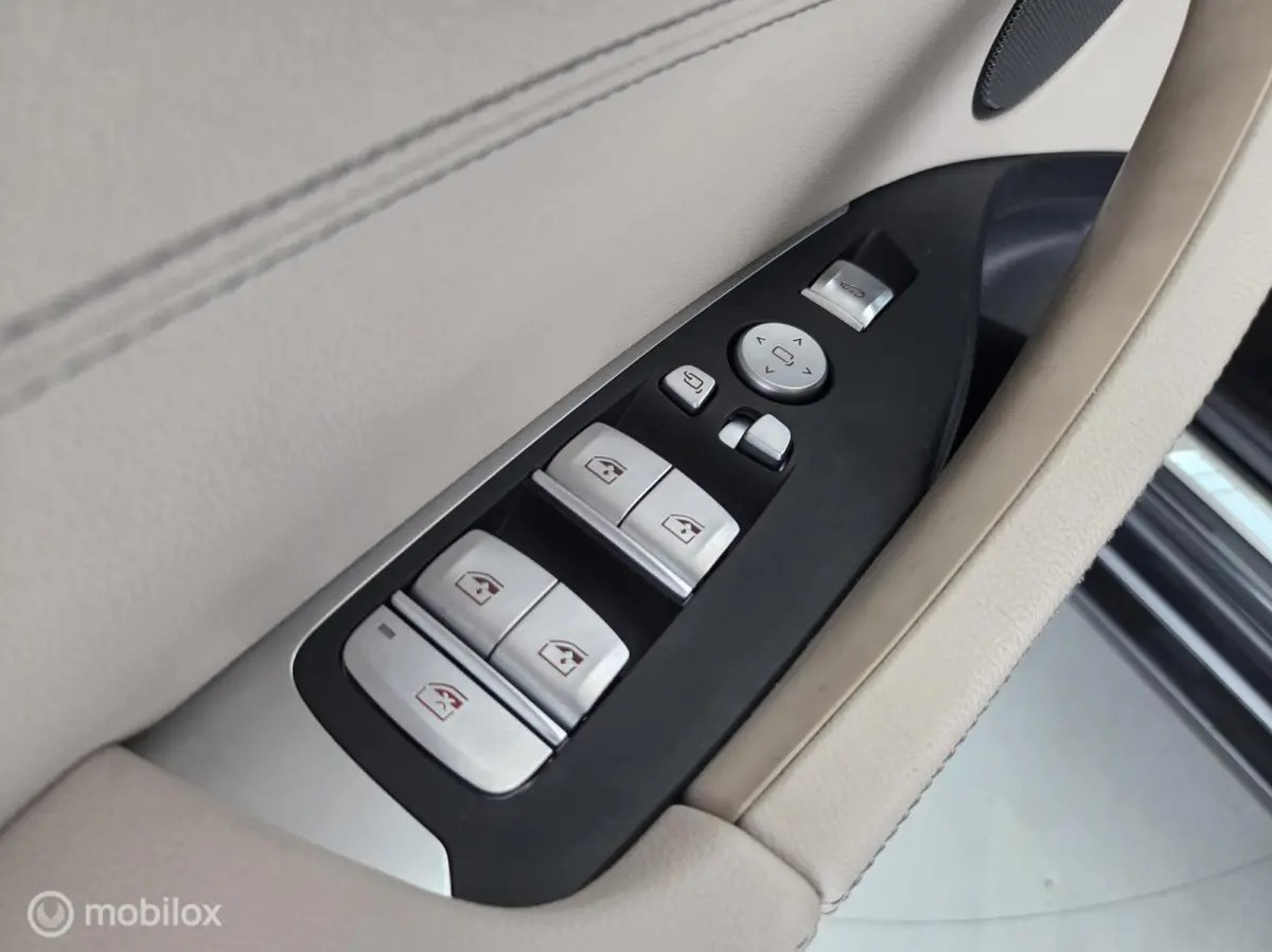 High Executive 80 kWh M-Sport trekhaak|pano|led|cam|H/K|hud|acc|lmv20