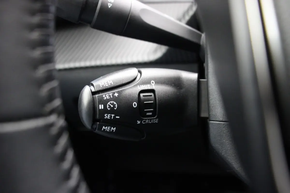 Active 50 kWh - Carplay, Navi, Cruise, SOH 90,63%