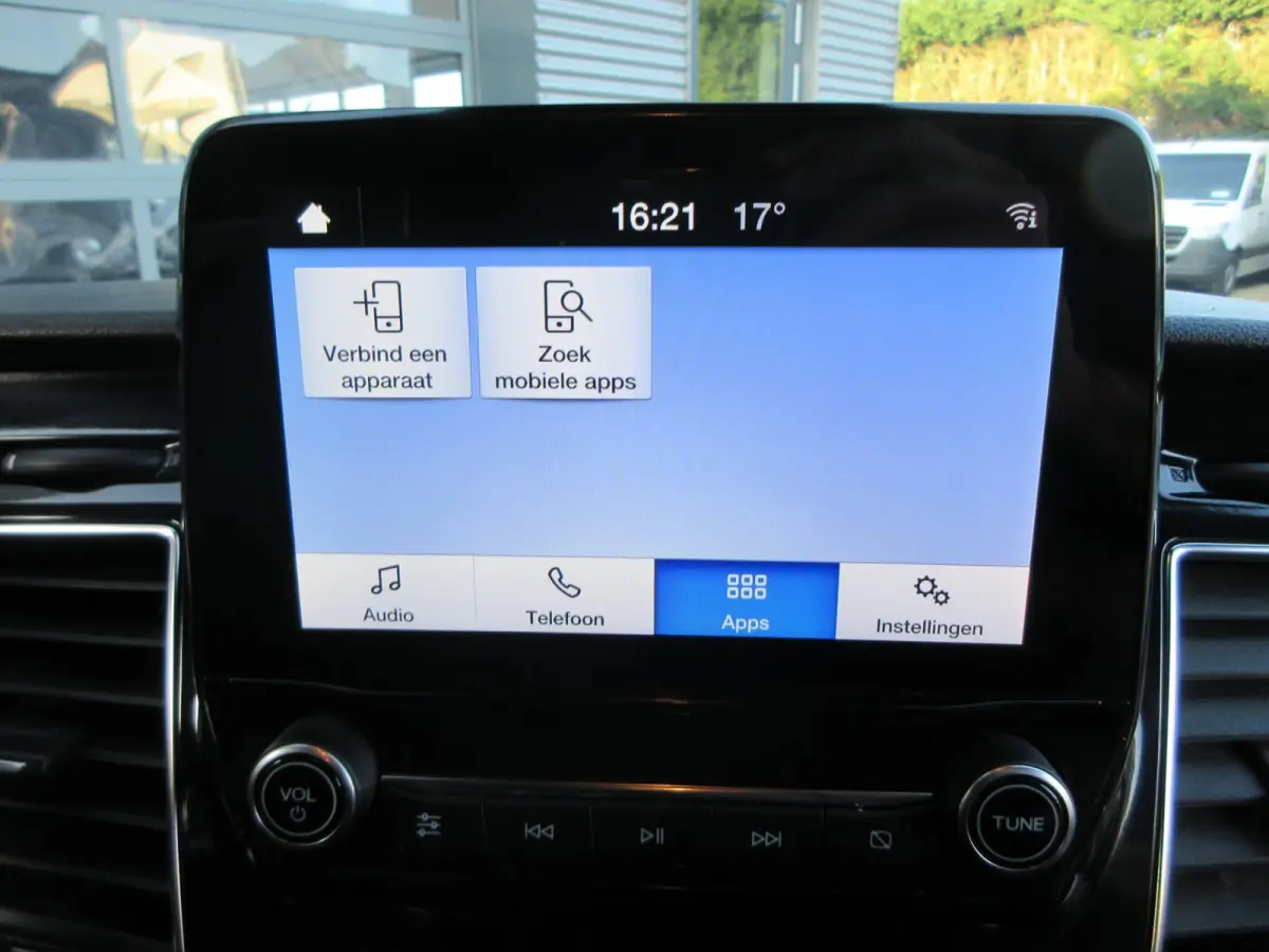 320 2.0 TDCI L1H1 Sport DC 185 pk automaat