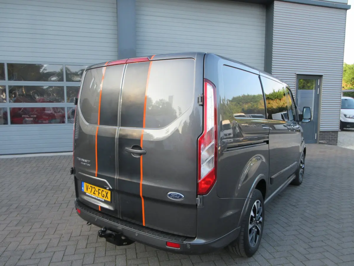 320 2.0 TDCI L1H1 Sport DC 185 pk automaat