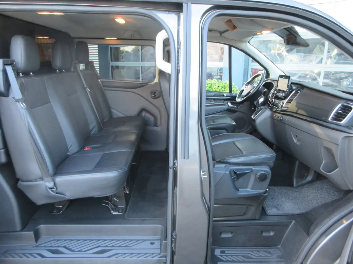320 2.0 TDCI L1H1 Sport DC 185 pk automaat