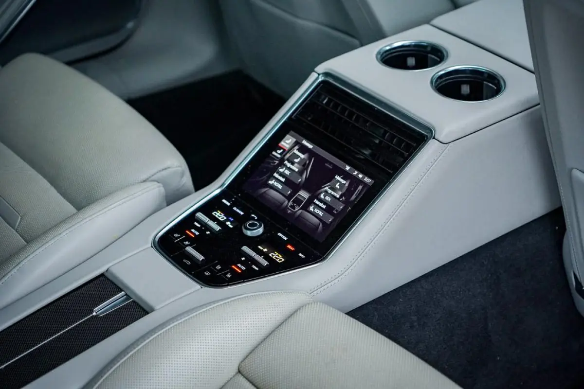 4.0 Turbo S E-Hybrid Executive / Massage / Pano / 21'' / NL Auto