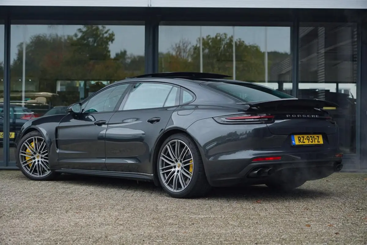 4.0 Turbo S E-Hybrid Executive / Massage / Pano / 21'' / NL Auto