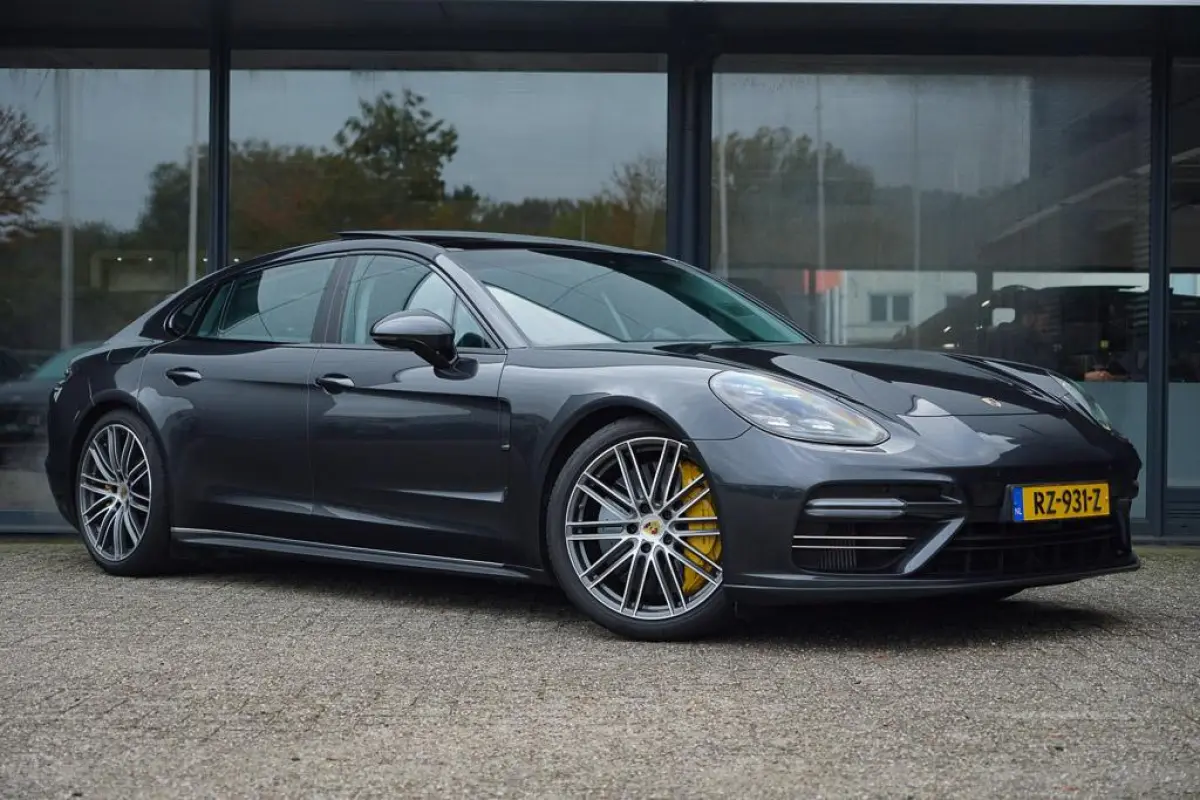 4.0 Turbo S E-Hybrid Executive / Massage / Pano / 21'' / NL Auto