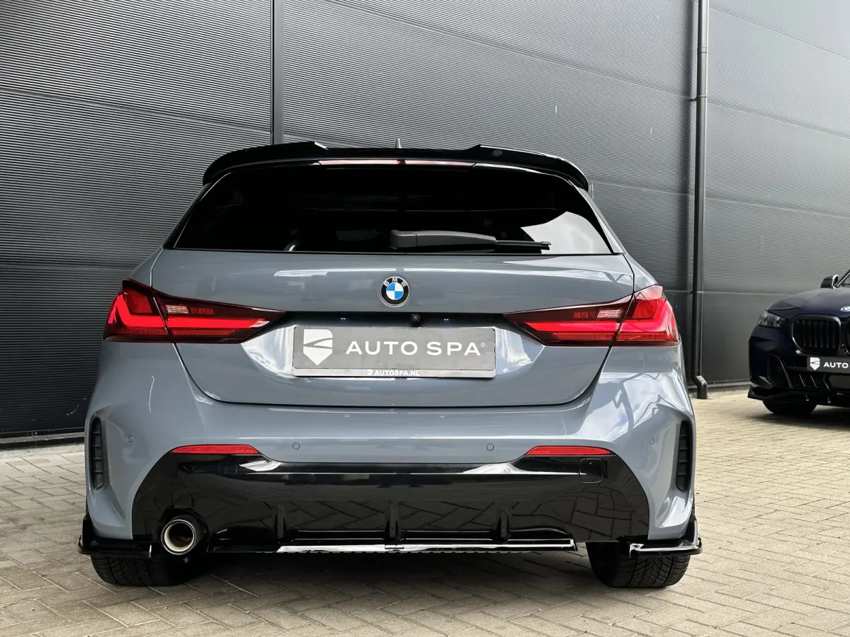 118i | M-SPORT | Alcantara | LED | Cruise Control | Stoelverwarm. |