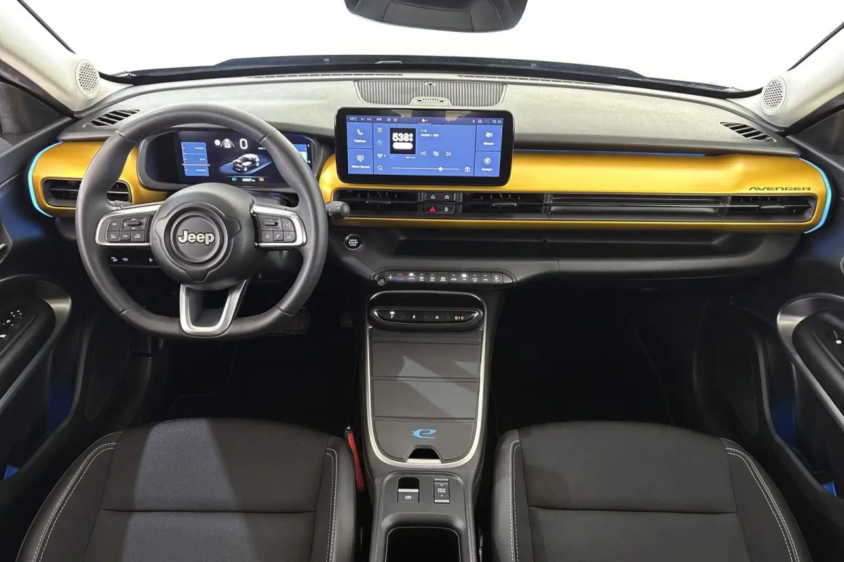 Summit 54 kWh Stoelverwarming Camera Keyless Dodehoek