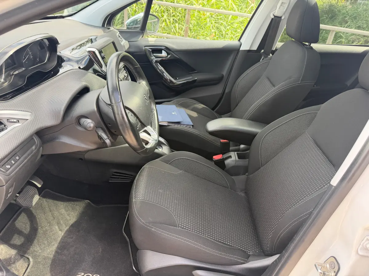 1.2 PureTech Allure!2016!Panoramadak!LM.velgen!PDC!Camera!