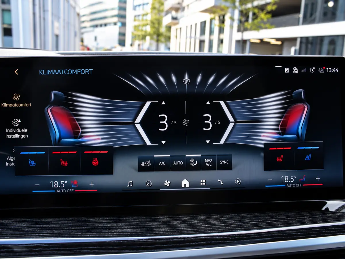 xDrive50e M-Sport 4WB|Softclose|HuD|360|Memory|Trekh.