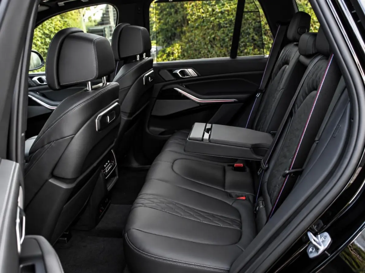 xDrive50e M-Sport 4WB|Softclose|HuD|360|Memory|Trekh.