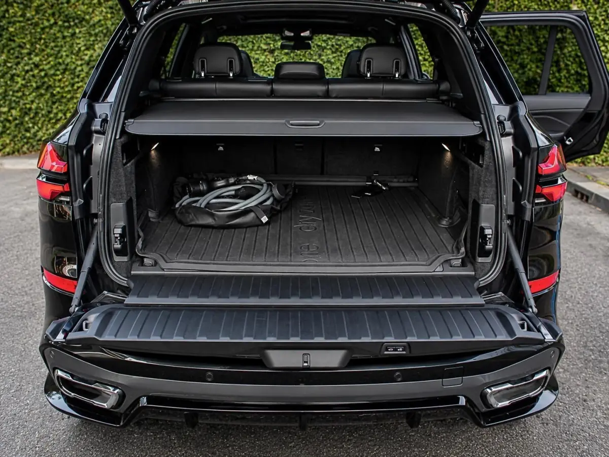 xDrive50e M-Sport 4WB|Softclose|HuD|360|Memory|Trekh.