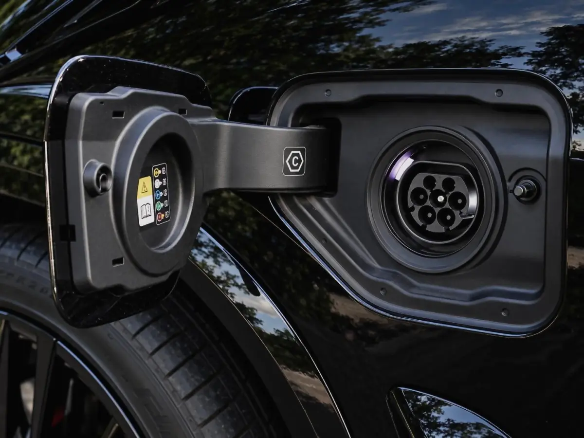 xDrive50e M-Sport 4WB|Softclose|HuD|360|Memory|Trekh.