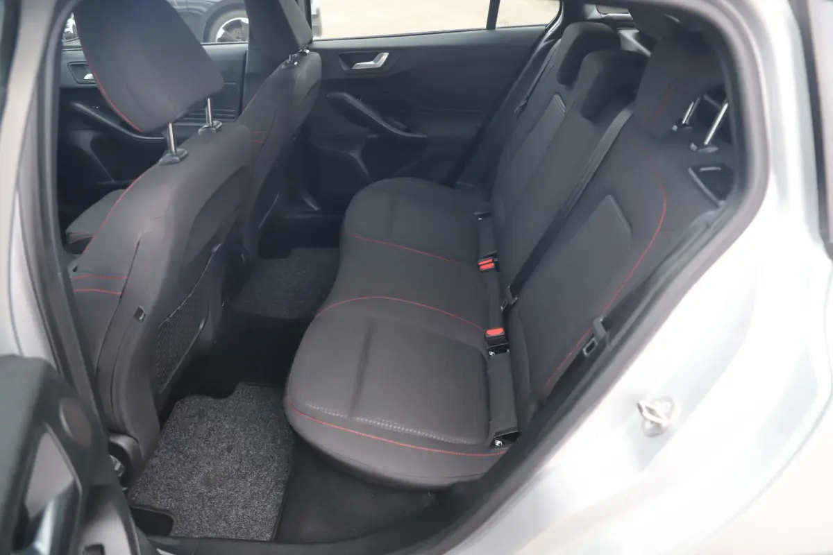 1.0 EcoBoost Hybrid ST Line Business 125PK Navigatie Achteruitrijcamera Carplay Climate Cruise Control