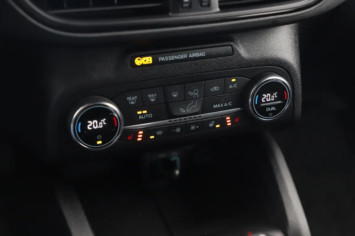 1.0 EcoBoost Hybrid ST Line Business 125PK Navigatie Achteruitrijcamera Carplay Climate Cruise Control