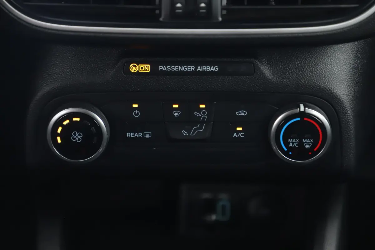 1.0 EcoBoost Hybrid Trend Edition Business 125PK Navigatie Achteruitrijcamera Carplay Climate Cruise Control