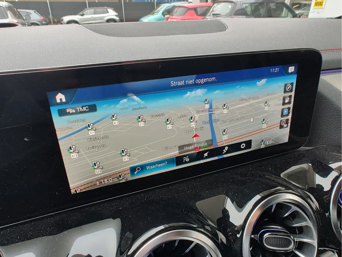 300 4MATIC AMG LINE 67 kWh Pano | Head Up Display | Memory Seats | Dodehoekdetectie | Trekhaak