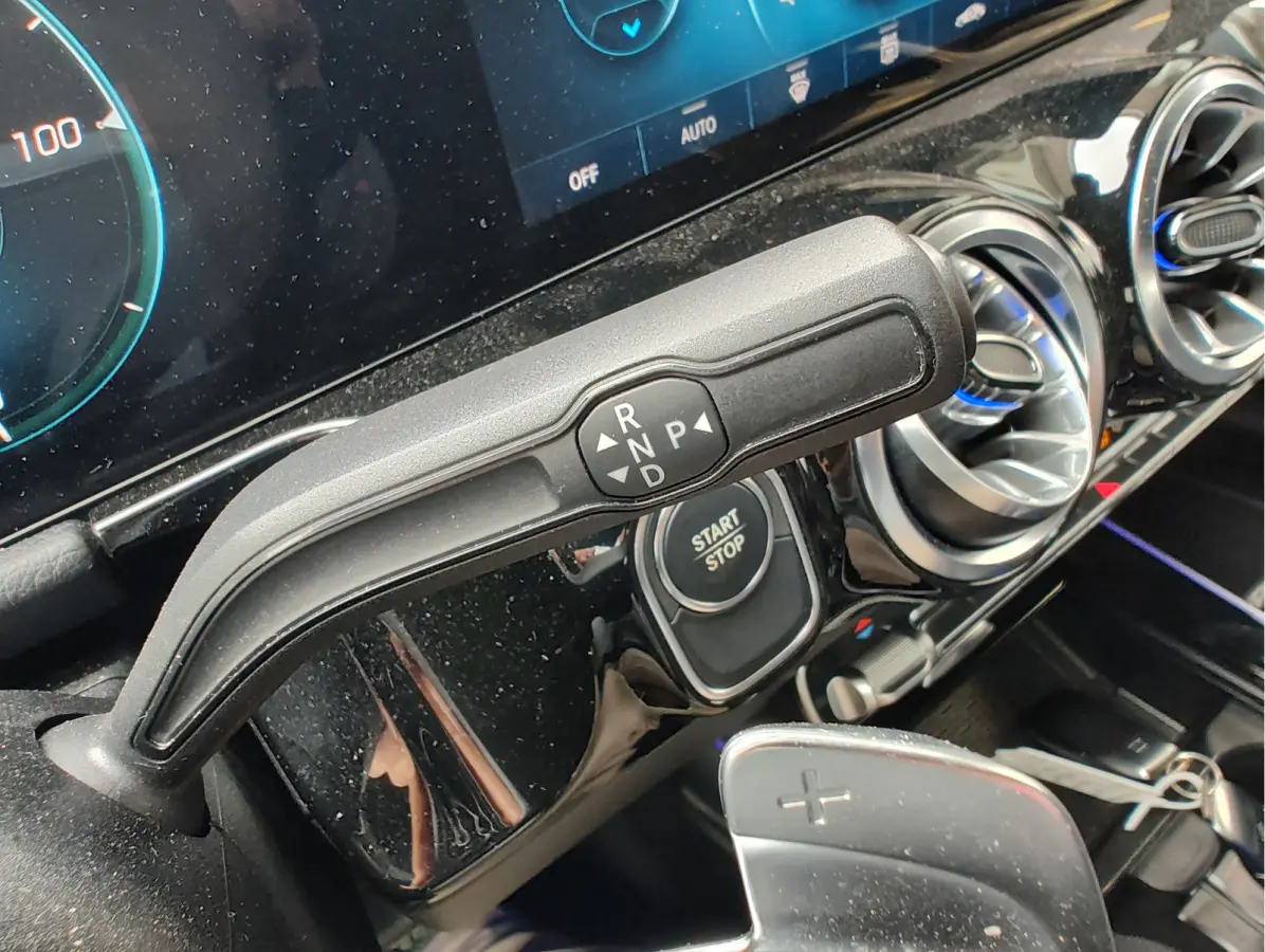 300 4MATIC AMG LINE 67 kWh Pano | Head Up Display | Memory Seats | Dodehoekdetectie | Trekhaak