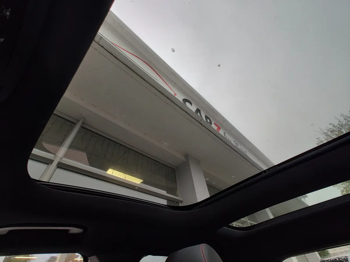 300 4MATIC AMG LINE 67 kWh Pano | Head Up Display | Memory Seats | Dodehoekdetectie | Trekhaak