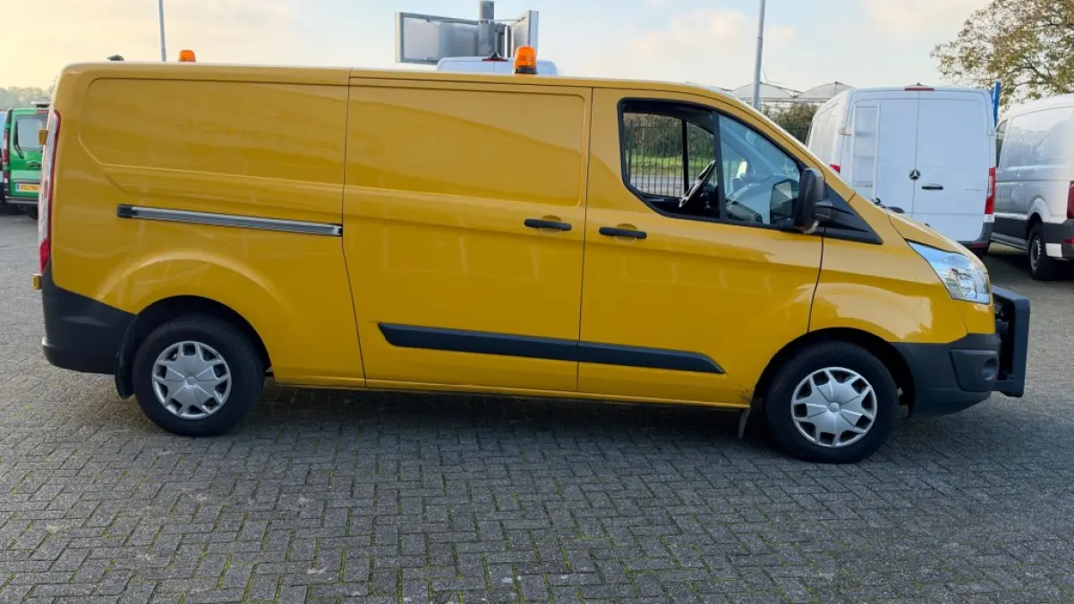 2.0 TDCI 96KW 131PK L2H1 EURO 6 DISTRIBUTIERIEM IS VERVANGEN/ AIRCO/ CRUISE CONTROL/ 100% DEALERONDERHOUDEN
