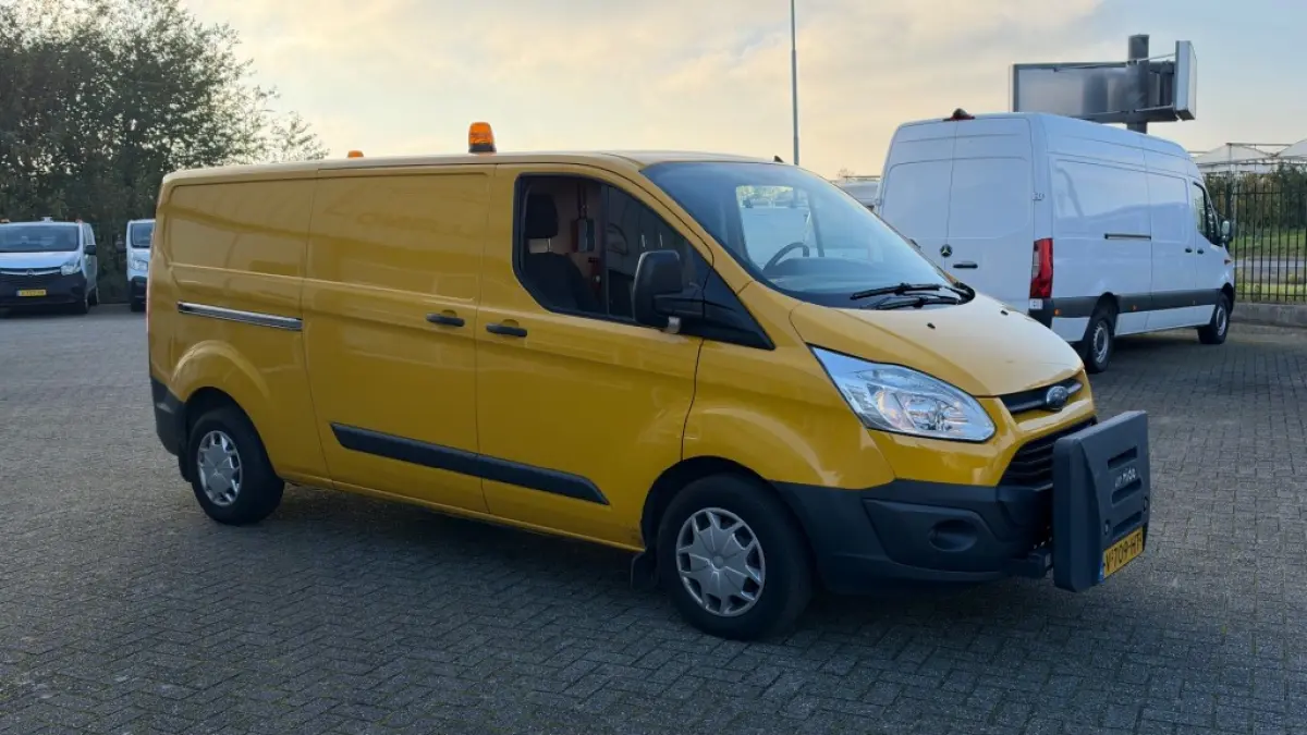 2.0 TDCI 96KW 131PK L2H1 EURO 6 DISTRIBUTIERIEM IS VERVANGEN/ AIRCO/ CRUISE CONTROL/ 100% DEALERONDERHOUDEN
