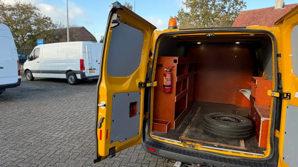 2.0 TDCI 96KW 131PK L2H1 EURO 6 DISTRIBUTIERIEM IS VERVANGEN/ AIRCO/ CRUISE CONTROL/ 100% DEALERONDERHOUDEN