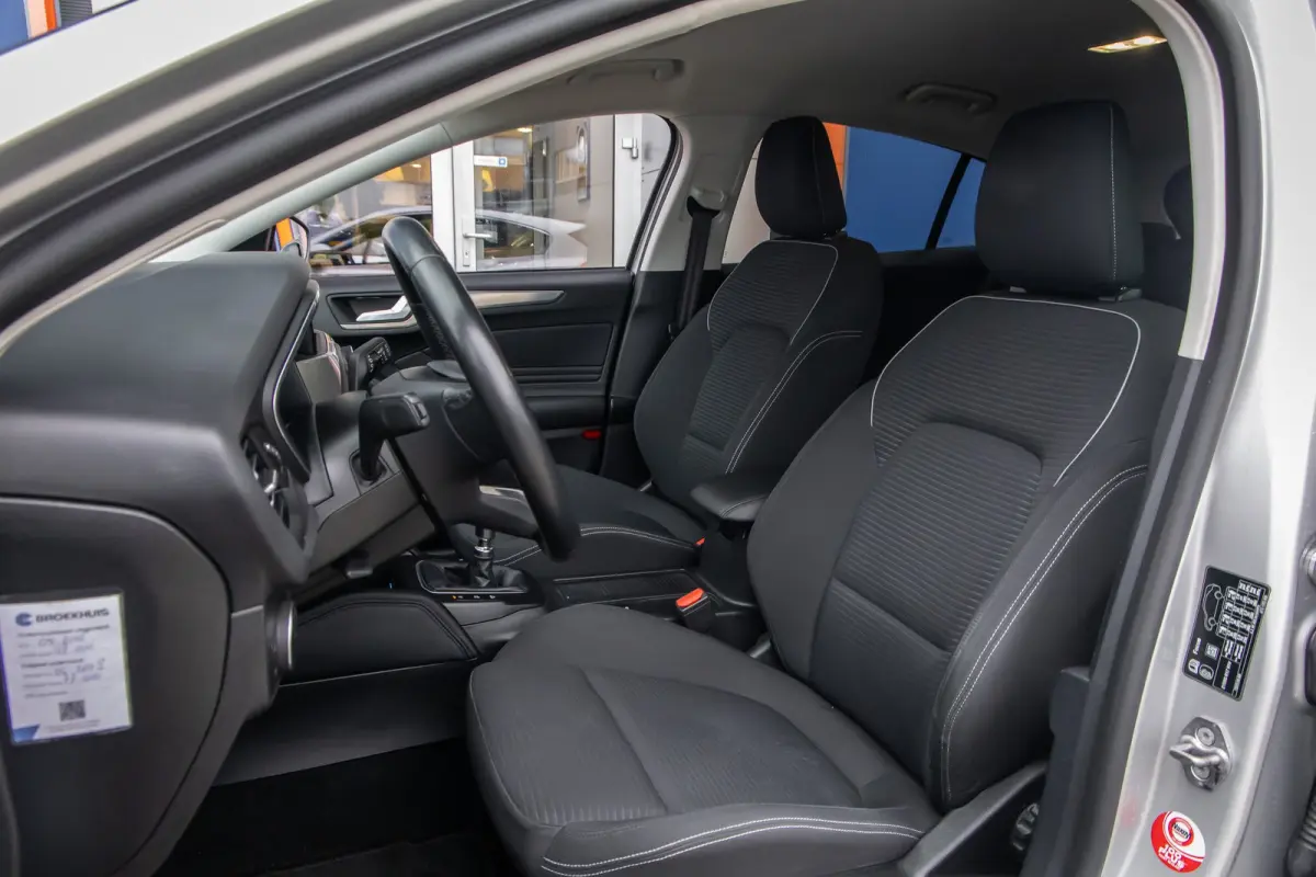 1.0 EcoBoost Titanium Business | Camera | Stoel/stuur/voorruit verwarming | B&O audio | Cruise control adaptief | Keyless | Apple Carplay/Android Auto | Achteruitrijcamera | Apple Carplay/An