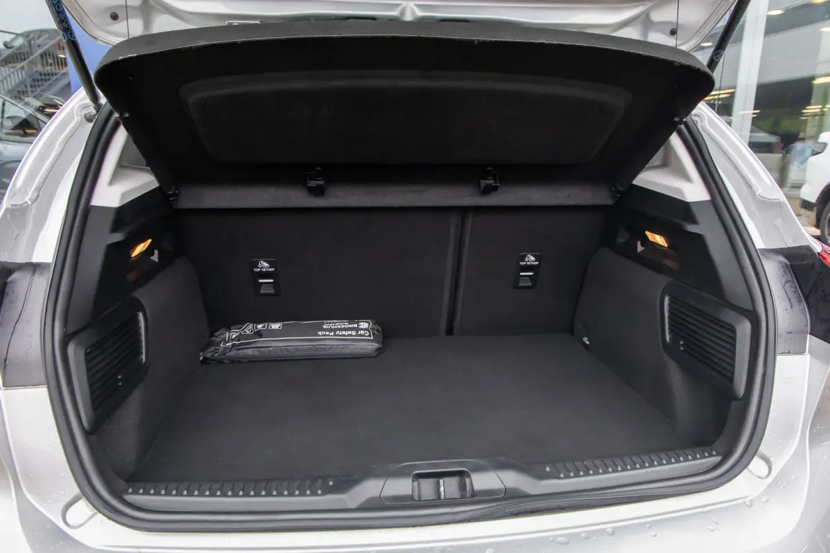 1.0 EcoBoost Titanium Business | Camera | Stoel/stuur/voorruit verwarming | B&O audio | Cruise control adaptief | Keyless | Apple Carplay/Android Auto | Achteruitrijcamera | Apple Carplay/An