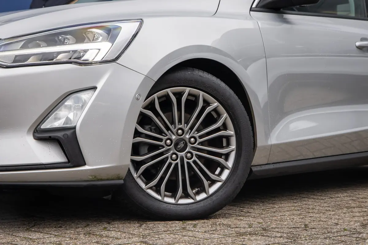 1.0 EcoBoost Titanium Business | Camera | Stoel/stuur/voorruit verwarming | B&O audio | Cruise control adaptief | Keyless | Apple Carplay/Android Auto | Achteruitrijcamera | Apple Carplay/An