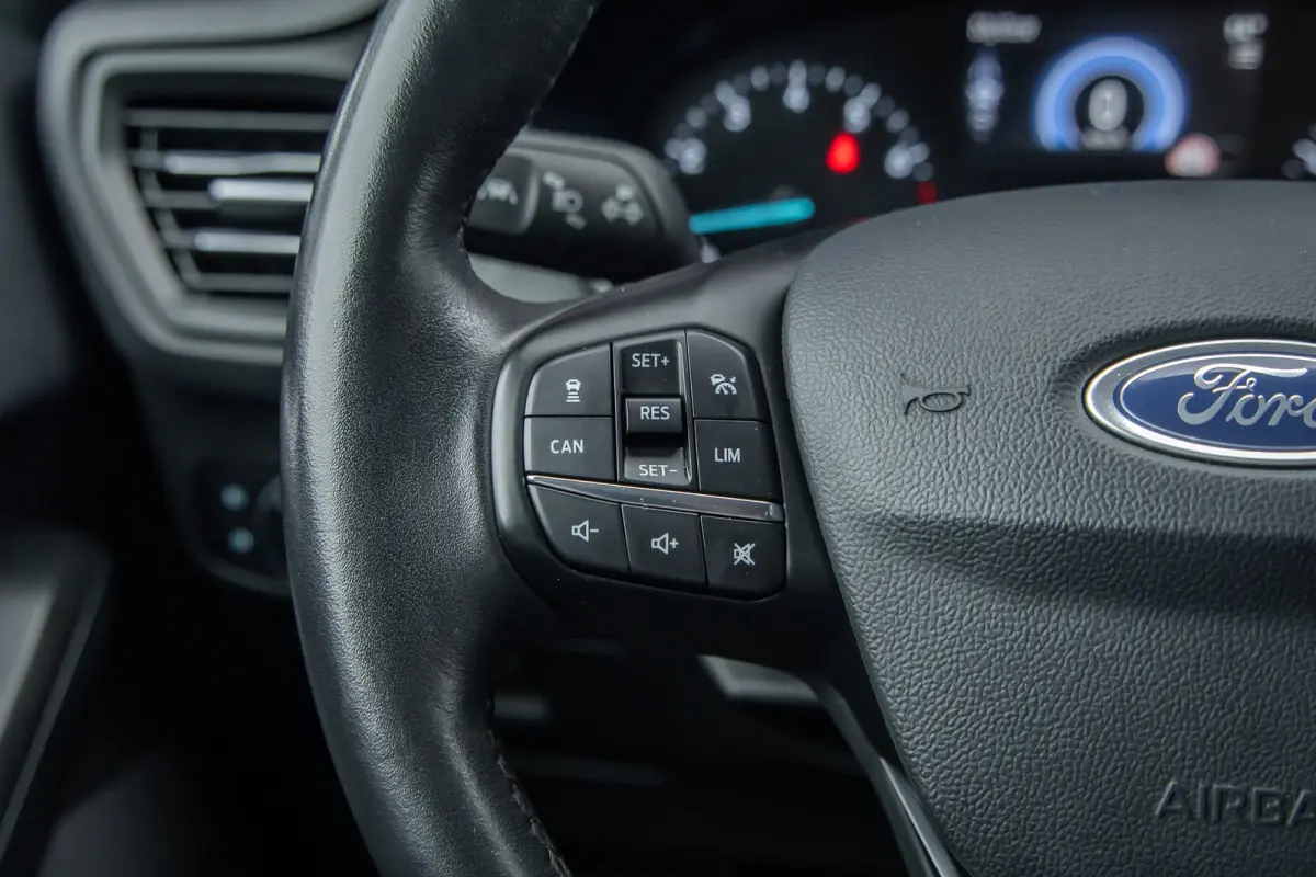1.0 EcoBoost Titanium Business | Camera | Stoel/stuur/voorruit verwarming | B&O audio | Cruise control adaptief | Keyless | Apple Carplay/Android Auto | Achteruitrijcamera | Apple Carplay/An