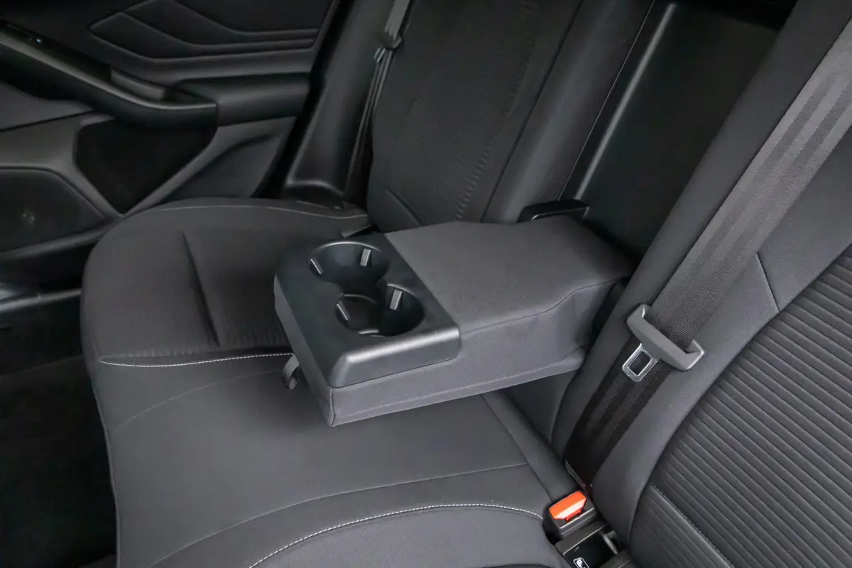 1.0 EcoBoost Titanium Business | Camera | Stoel/stuur/voorruit verwarming | B&O audio | Cruise control adaptief | Keyless | Apple Carplay/Android Auto | Achteruitrijcamera | Apple Carplay/An