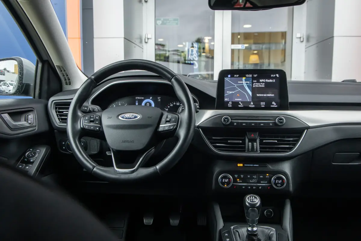 1.0 EcoBoost Titanium Business | Camera | Stoel/stuur/voorruit verwarming | B&O audio | Cruise control adaptief | Keyless | Apple Carplay/Android Auto | Achteruitrijcamera | Apple Carplay/An