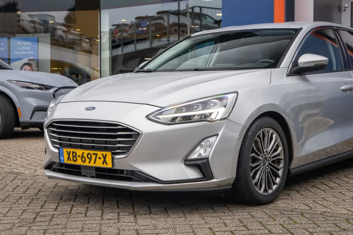 1.0 EcoBoost Titanium Business | Camera | Stoel/stuur/voorruit verwarming | B&O audio | Cruise control adaptief | Keyless | Apple Carplay/Android Auto | Achteruitrijcamera | Apple Carplay/An