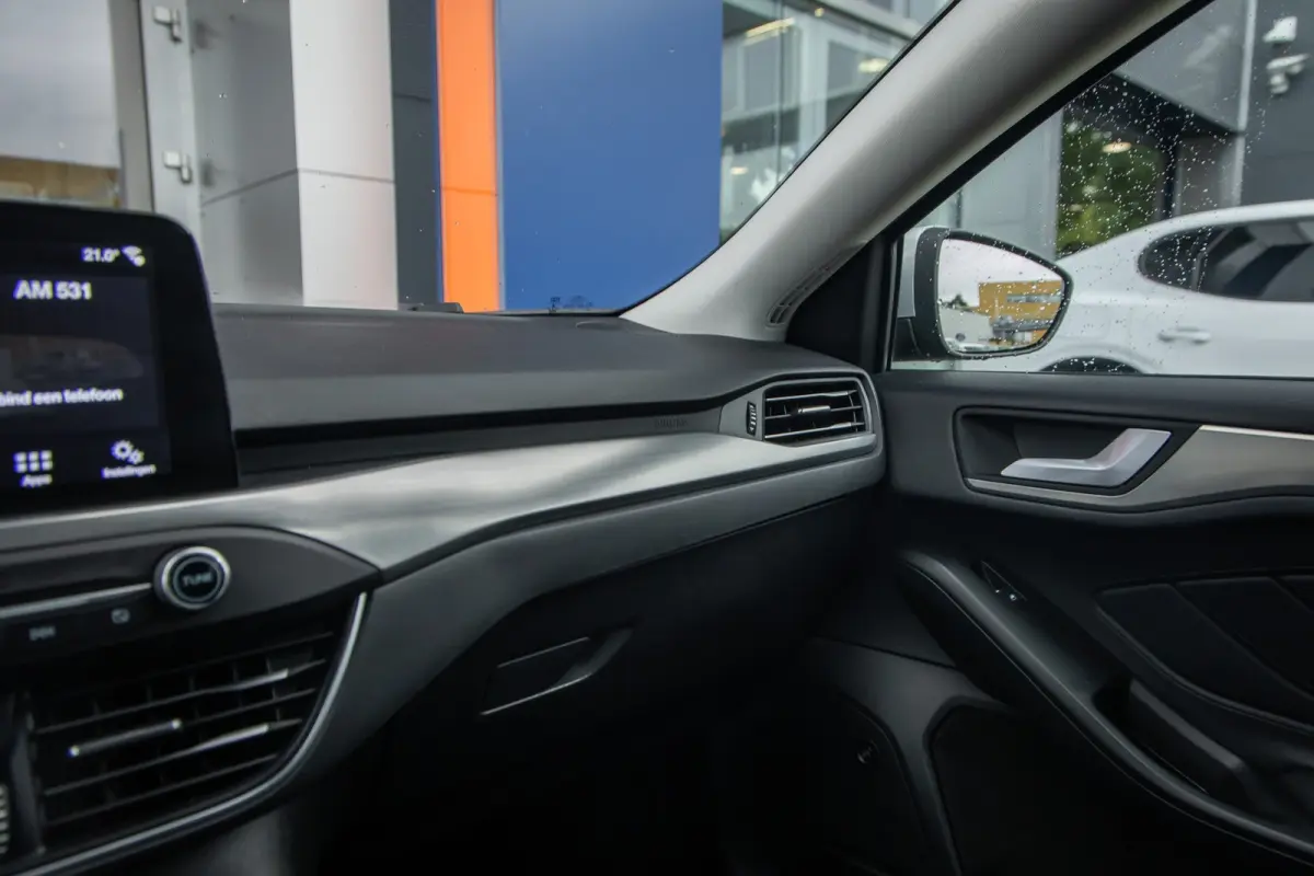 1.0 EcoBoost Titanium Business | Camera | Stoel/stuur/voorruit verwarming | B&O audio | Cruise control adaptief | Keyless | Apple Carplay/Android Auto | Achteruitrijcamera | Apple Carplay/An